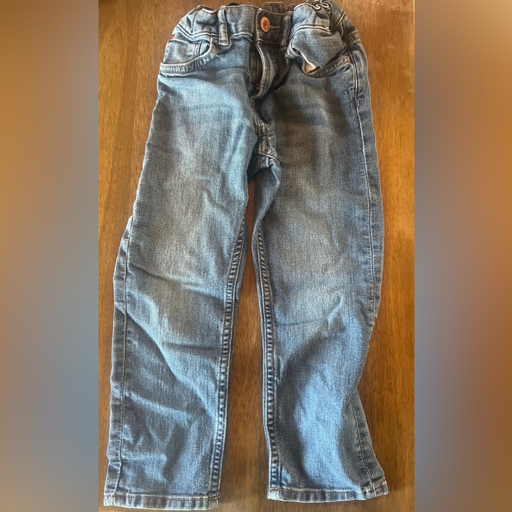 Denim 4/5t jeans Adjustable waist.